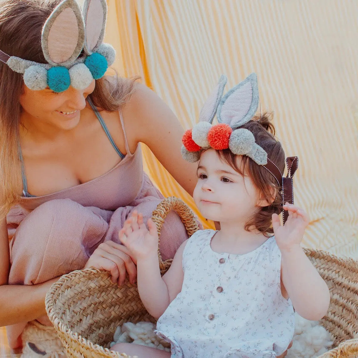 Pom Pom Bunny Ears