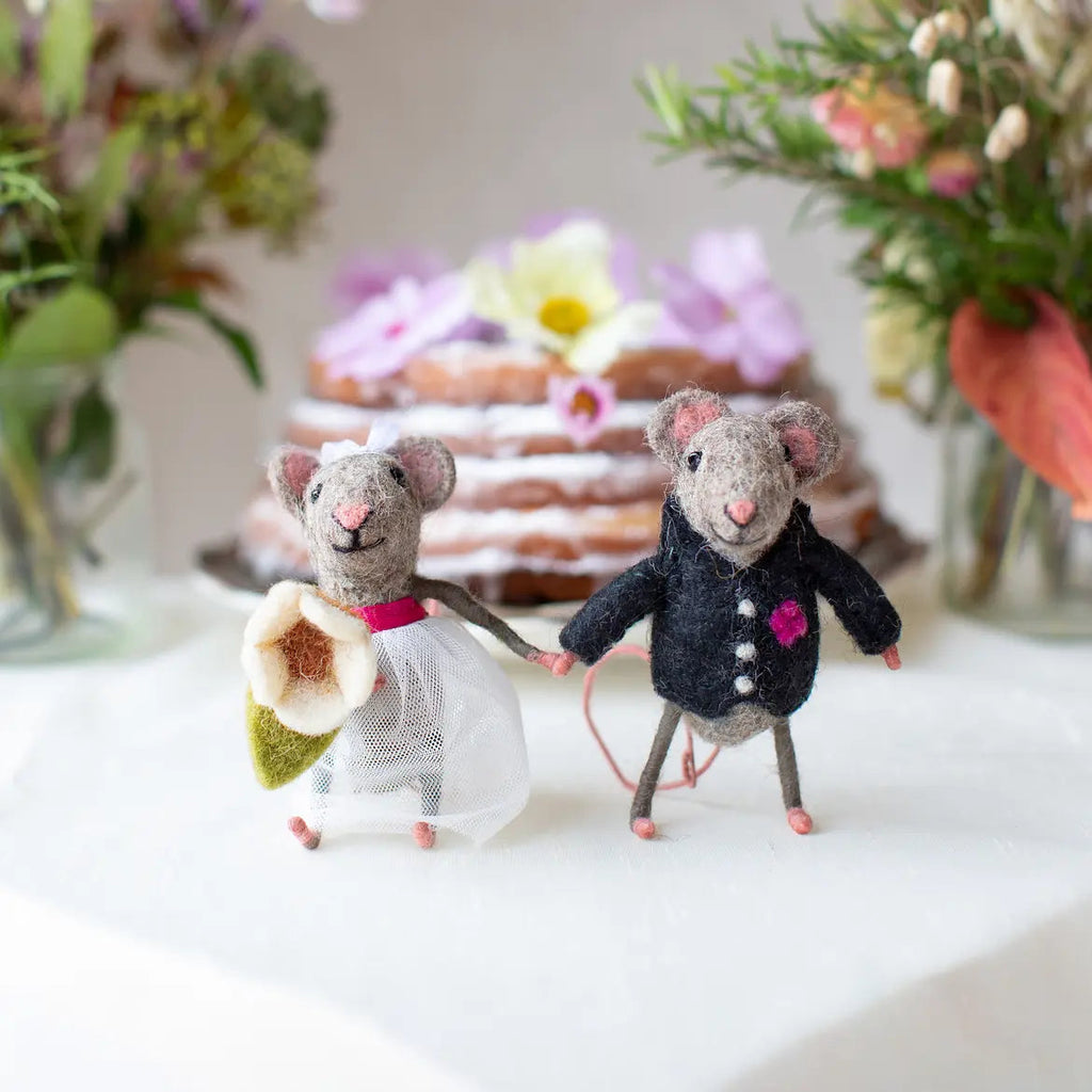 Bride Wedding Mouse