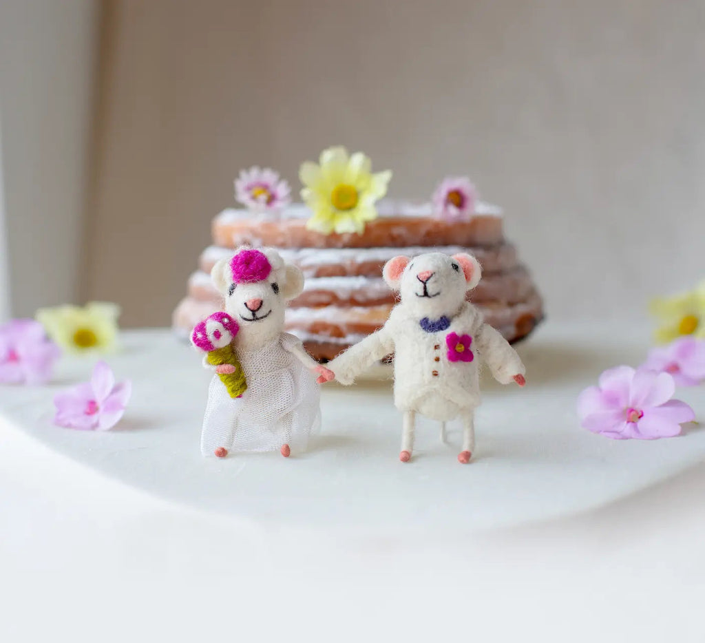 Page Boy Wedding Mouse
