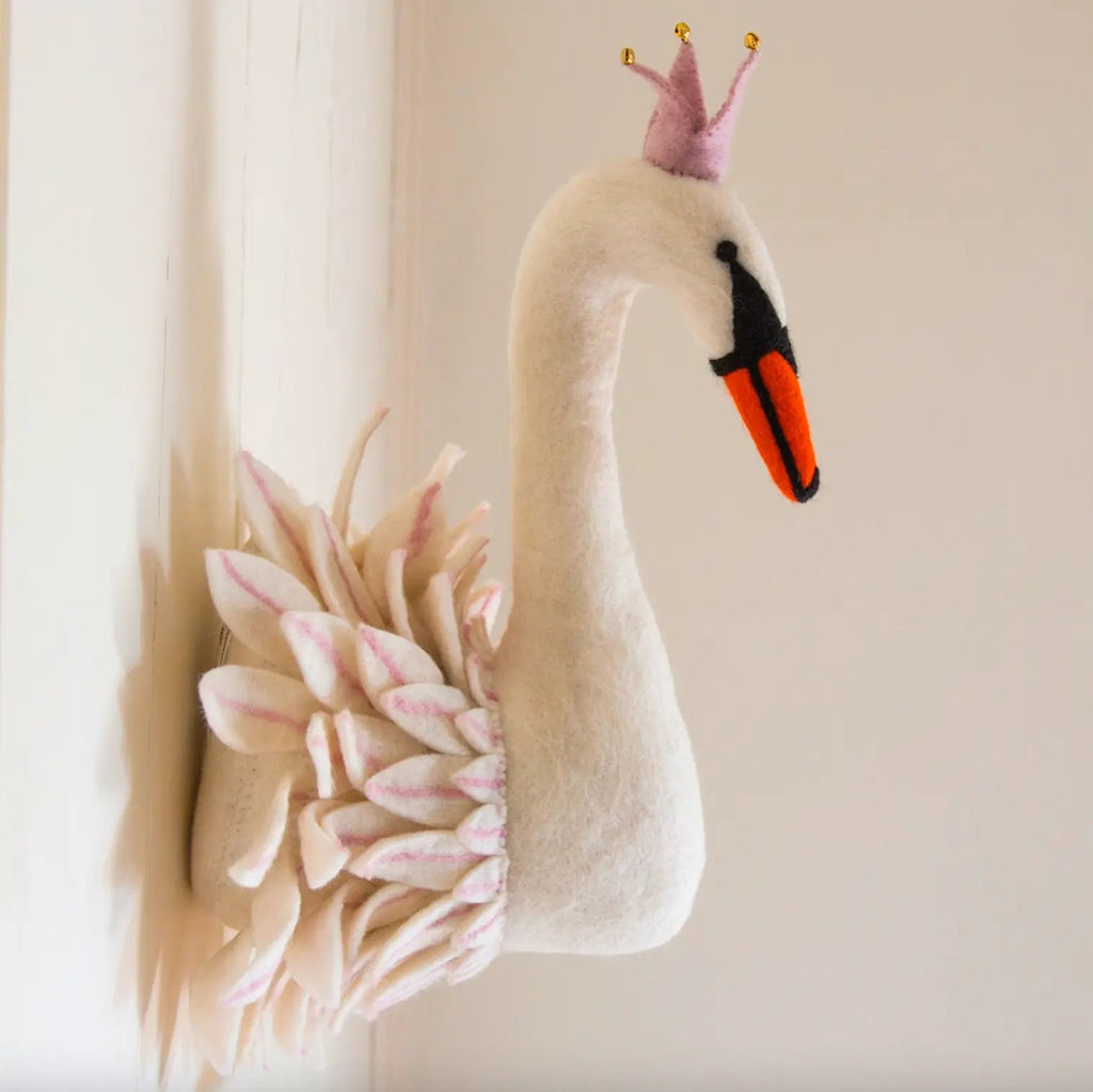 Odette Swan Head Decor