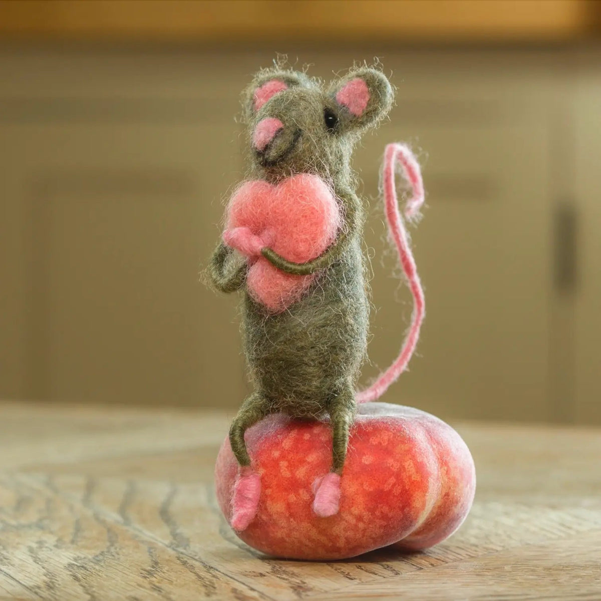 Sitting Hugging Heart Mouse