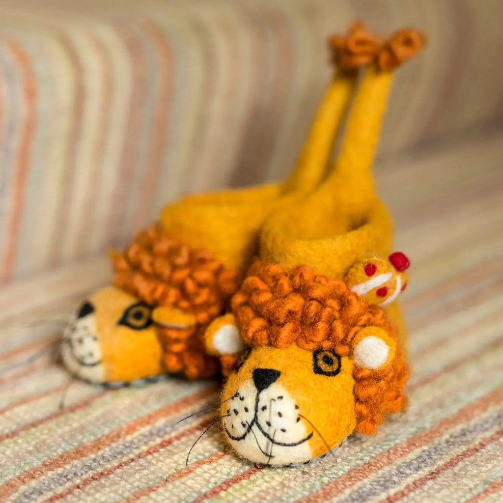 Kids Leopold Lion Slippers
