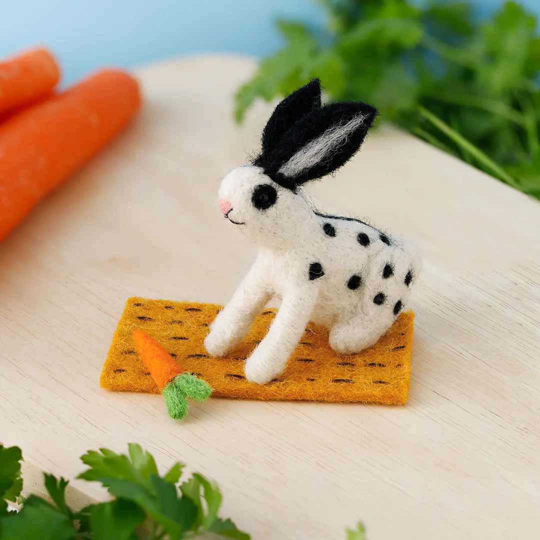 Clover Rabbit Carrot Nibbles