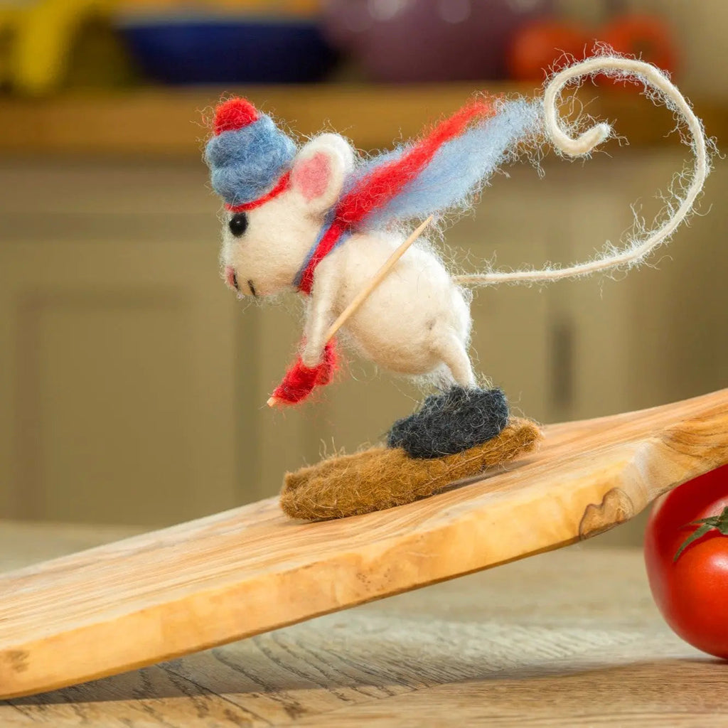 Skiing Mouse