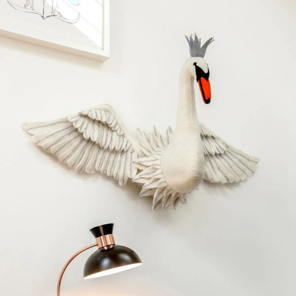 Swan Head Wing Decor